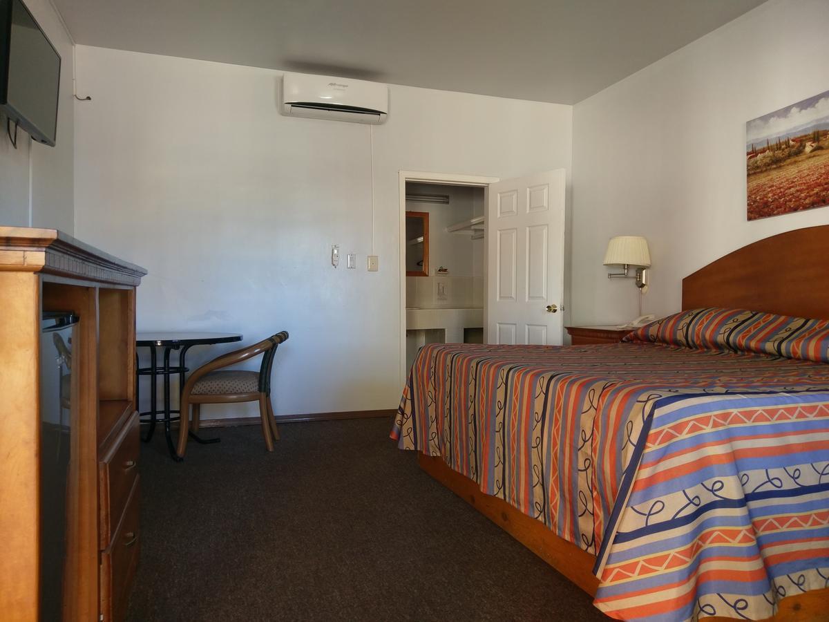 Hotel del Camino Cuauhtémoc Esterno foto